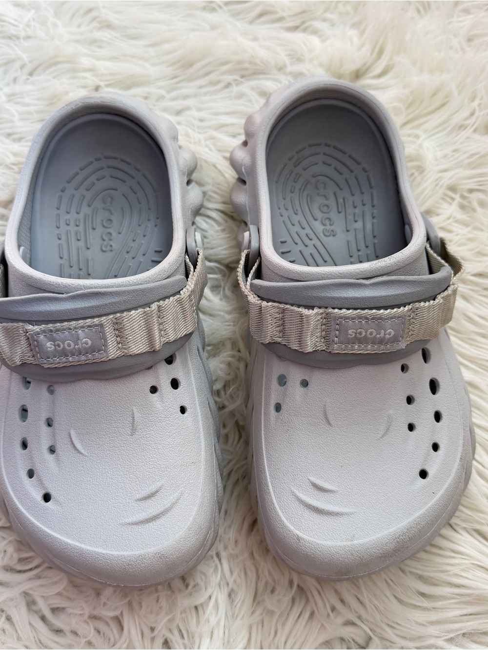 CROCS Echo Clogs men’s 4 women’s 6